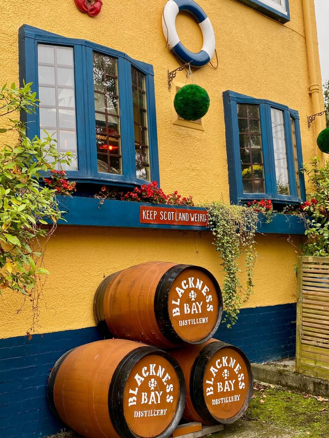The Lobster Pot, Blackness